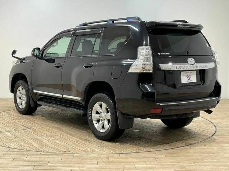 LAND CRUISER PRADO-13