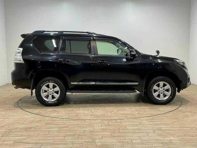 LAND CRUISER PRADO-15