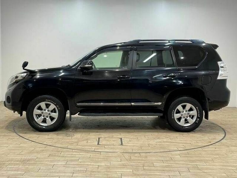 LAND CRUISER PRADO-16