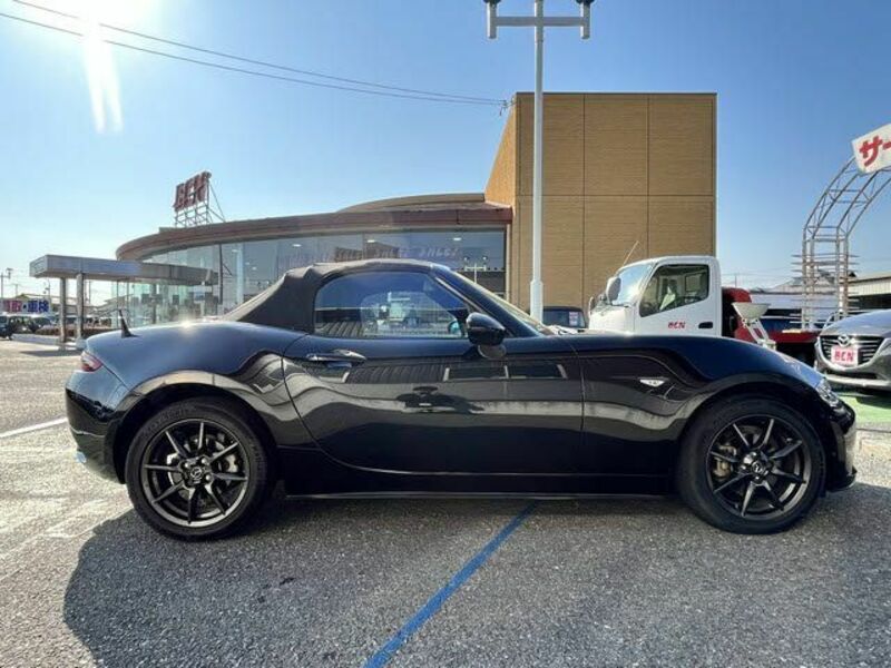 ROADSTER