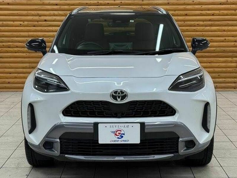 YARIS CROSS