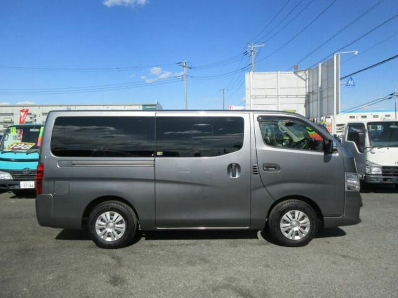 NV350 CARAVAN-3