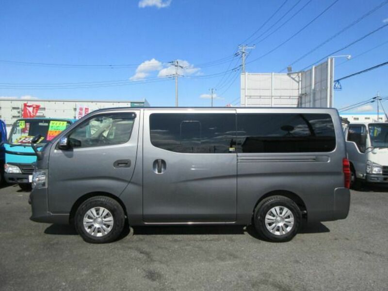 NV350 CARAVAN-4