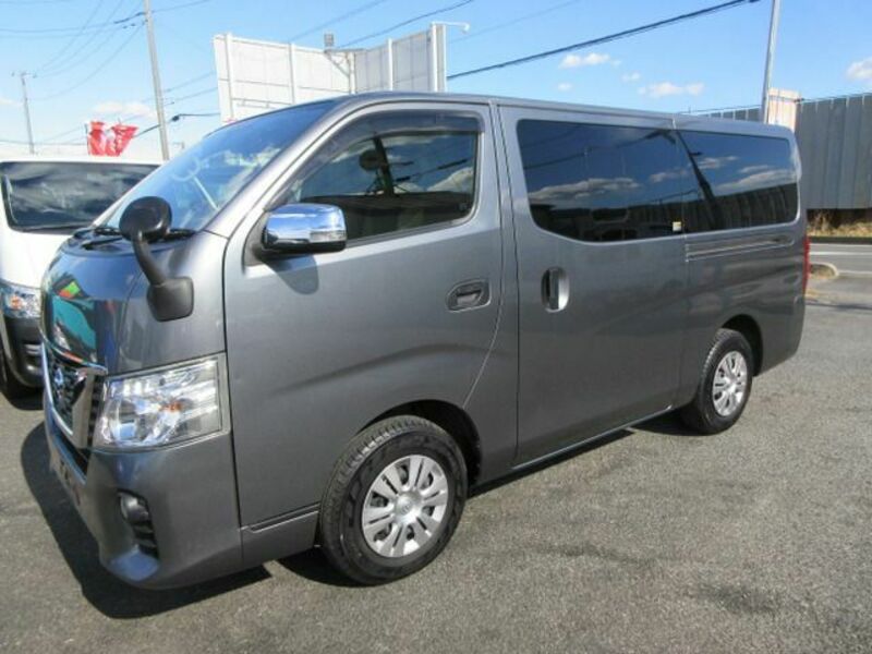 NV350 CARAVAN-6