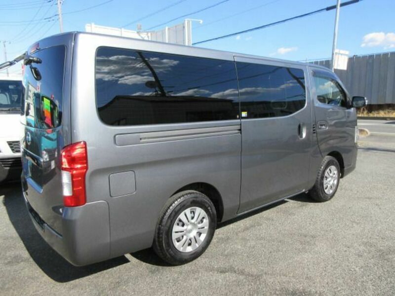 NV350 CARAVAN-7
