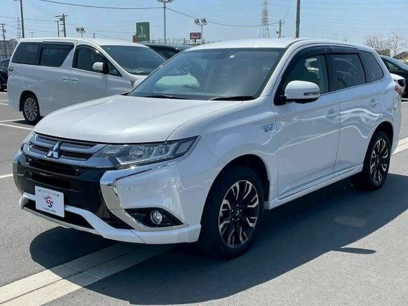 OUTLANDER PHEV-13