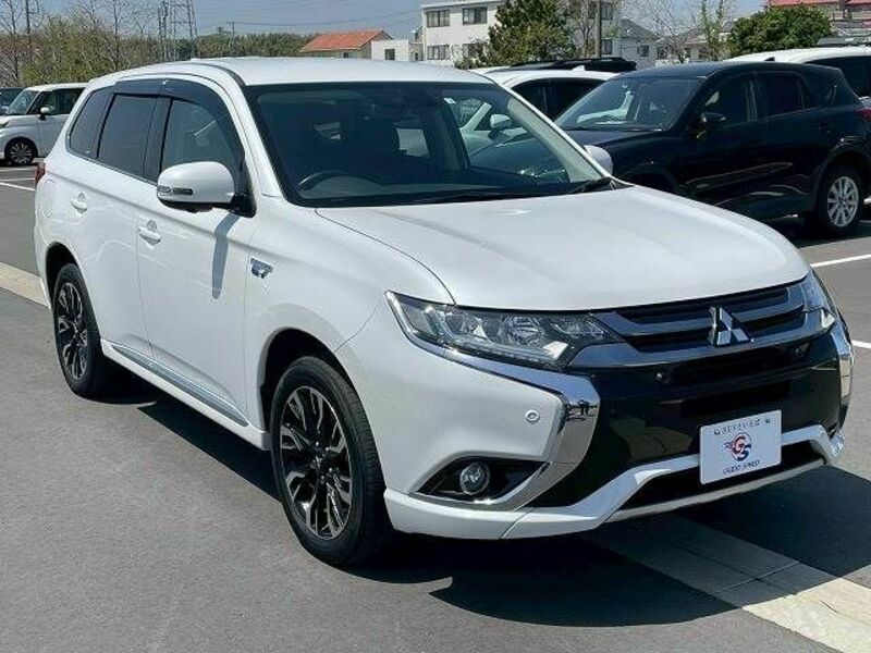 OUTLANDER PHEV-14
