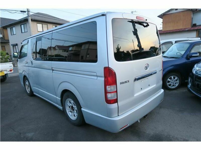 HIACE VAN