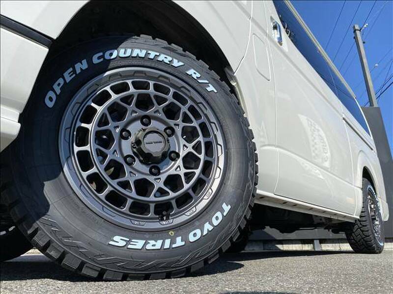 HIACE VAN