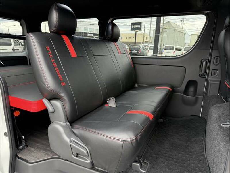 HIACE VAN