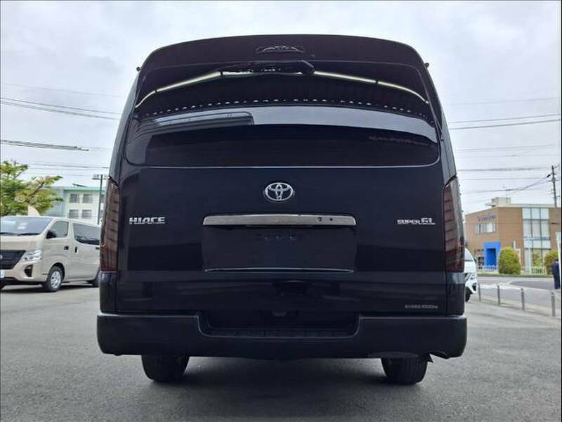 HIACE VAN