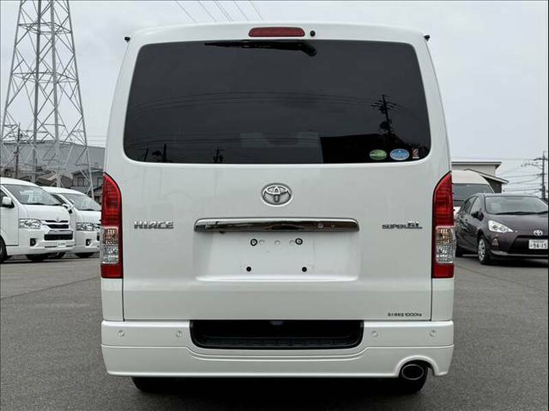 HIACE VAN