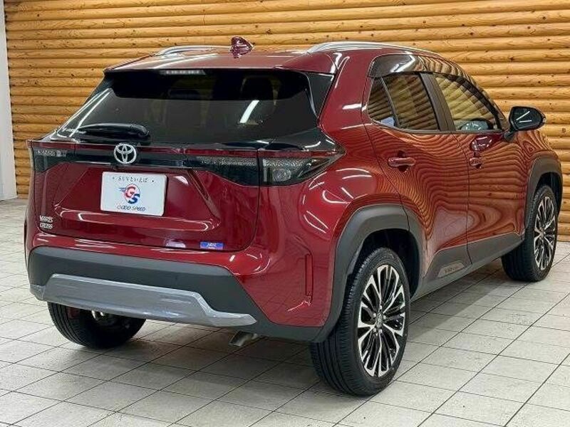YARIS CROSS