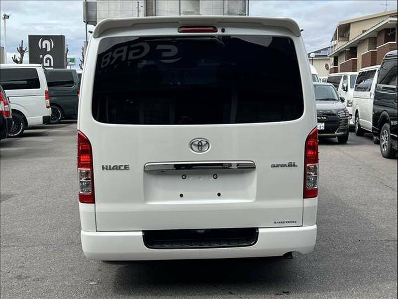 HIACE VAN
