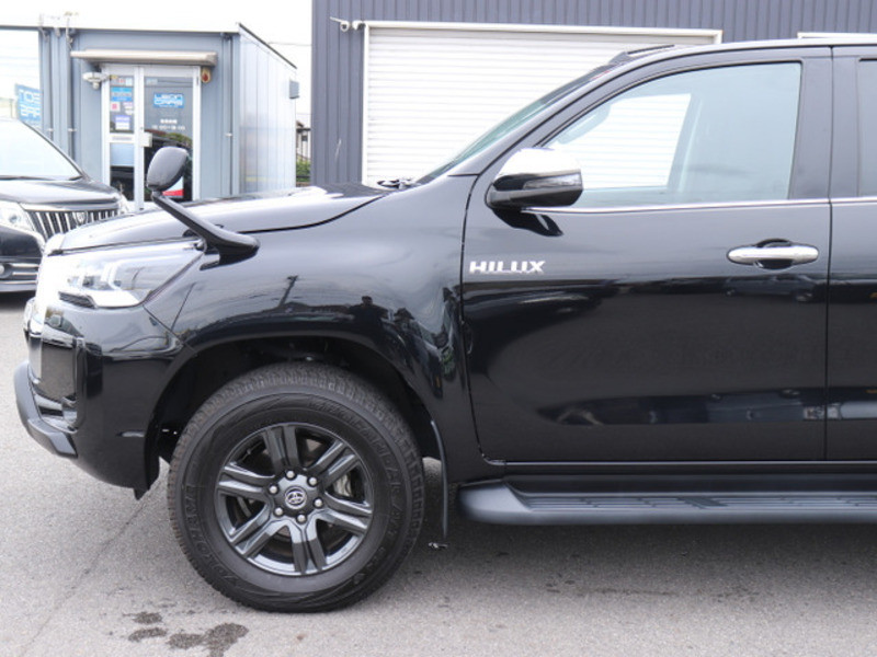 HILUX