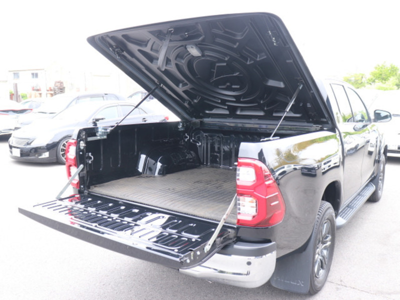HILUX
