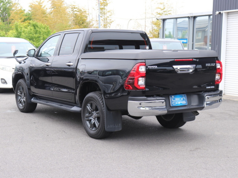 HILUX