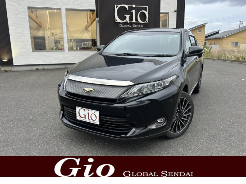 TOYOTA　HARRIER