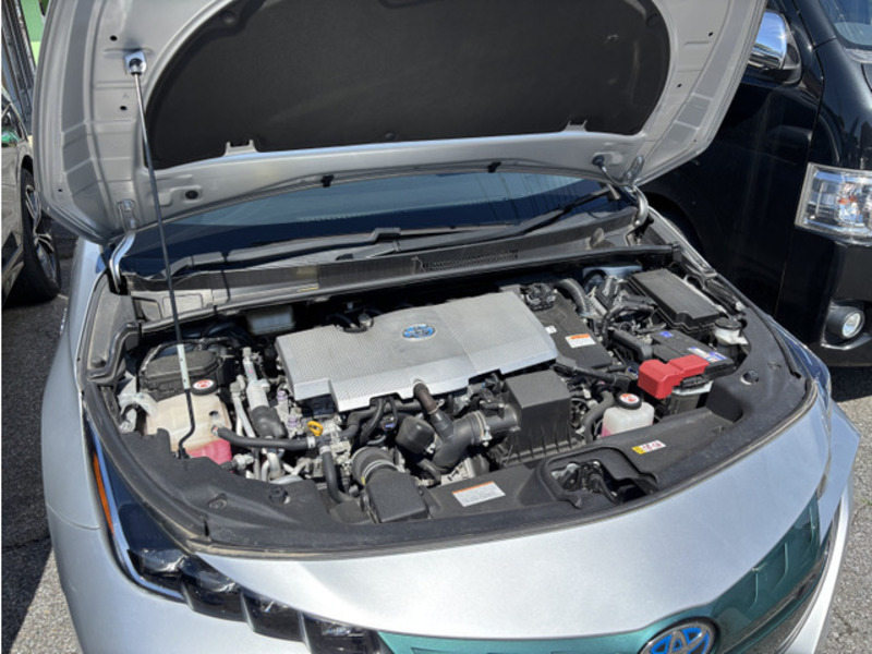 PRIUS PHV