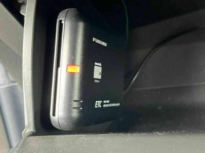 PRIUS-6