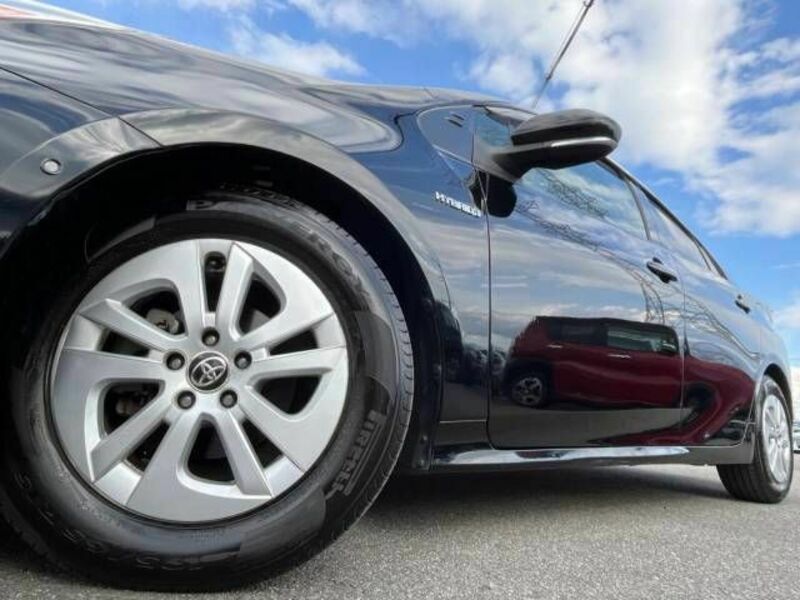 PRIUS-11
