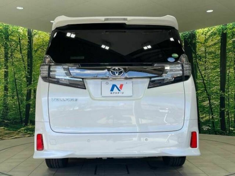 VELLFIRE-15