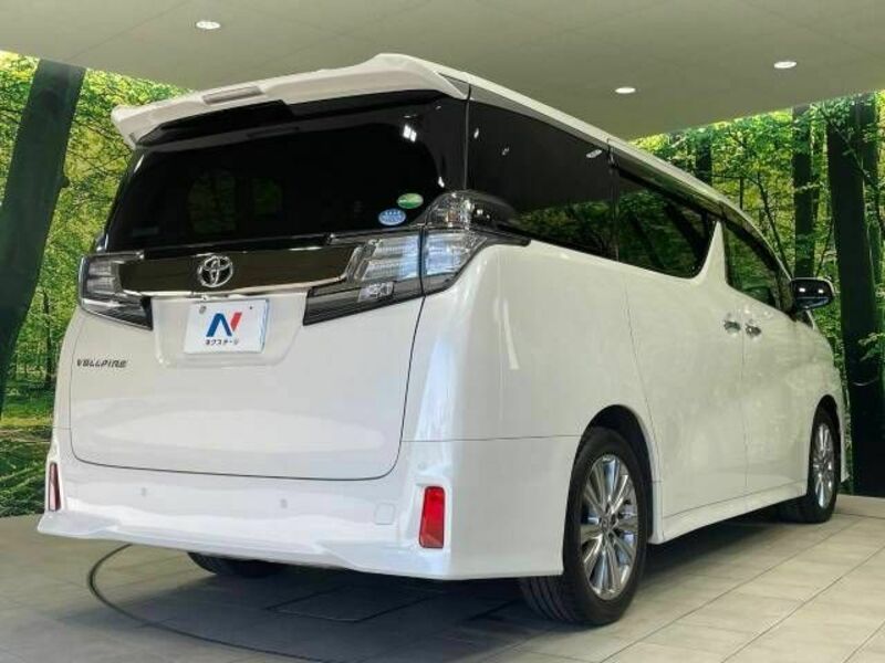 VELLFIRE-17