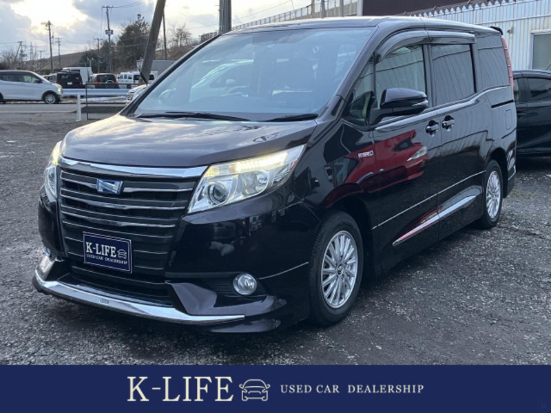 TOYOTA　NOAH