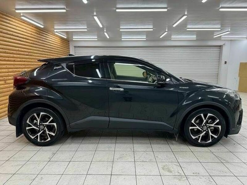 C-HR-17