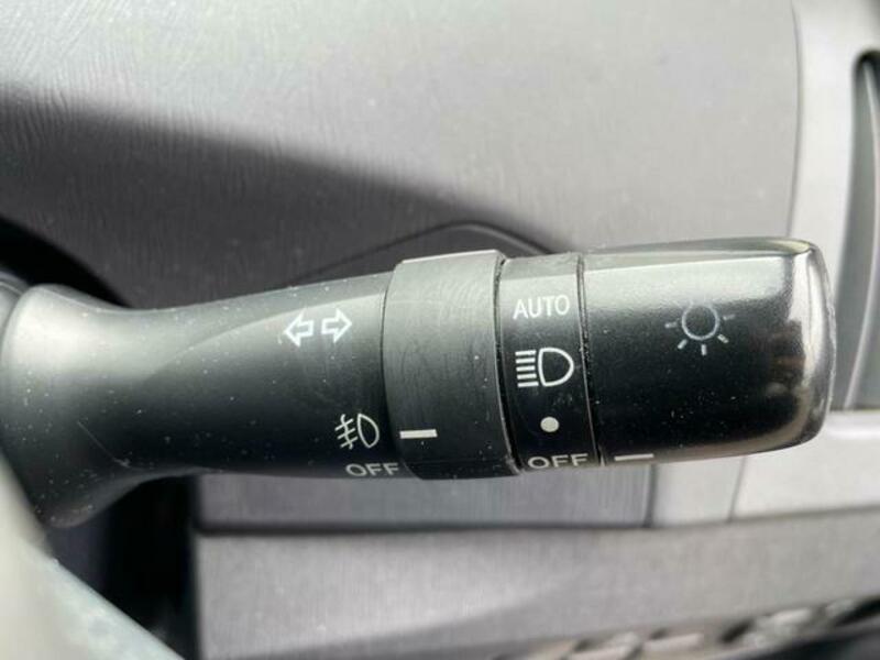 PRIUS-5