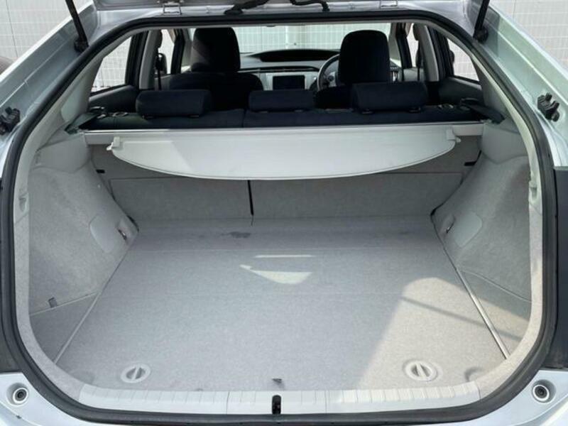 PRIUS-9