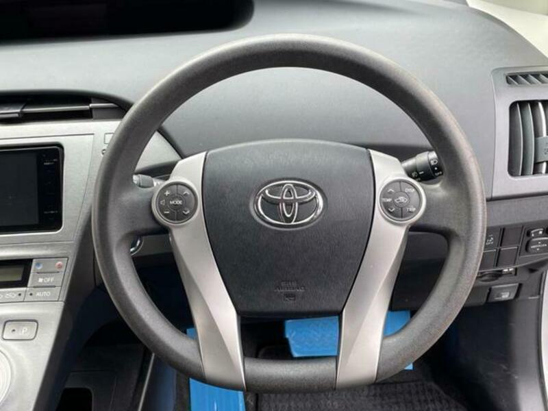 PRIUS-10