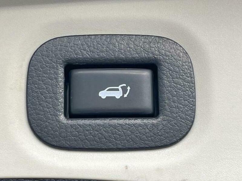 X-TRAIL-8