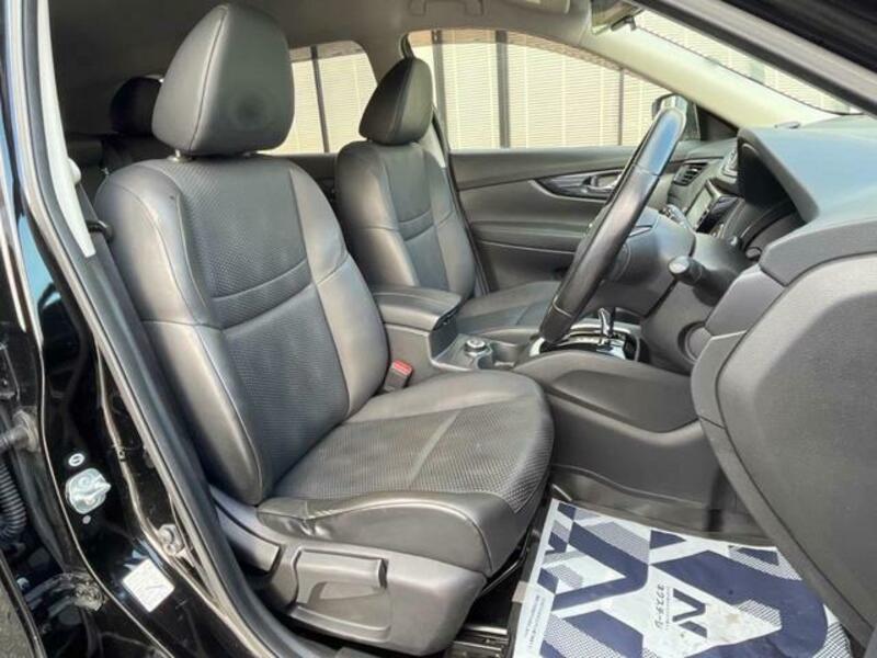 X-TRAIL-9