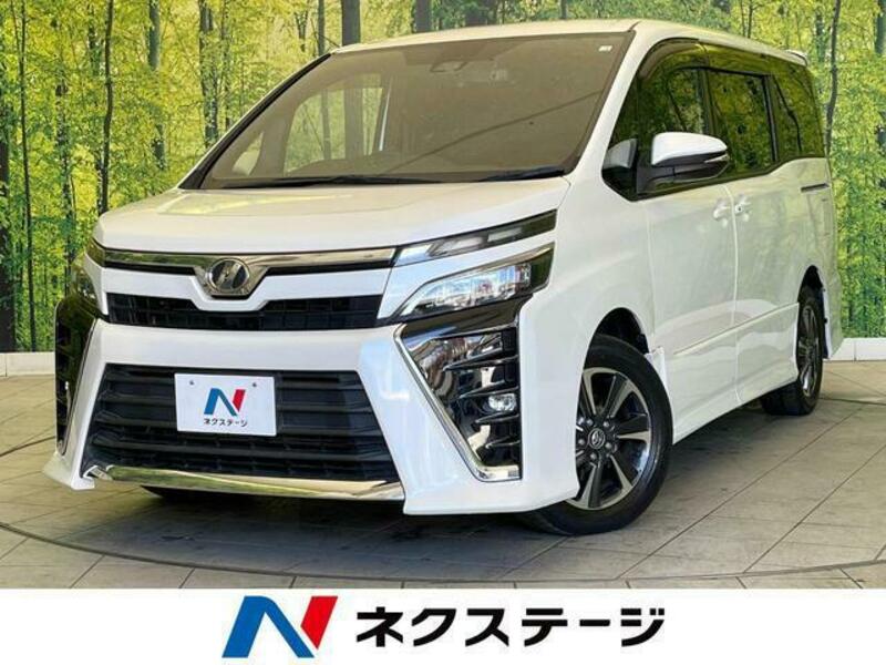 TOYOTA　VOXY
