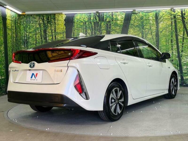 PRIUS PHV