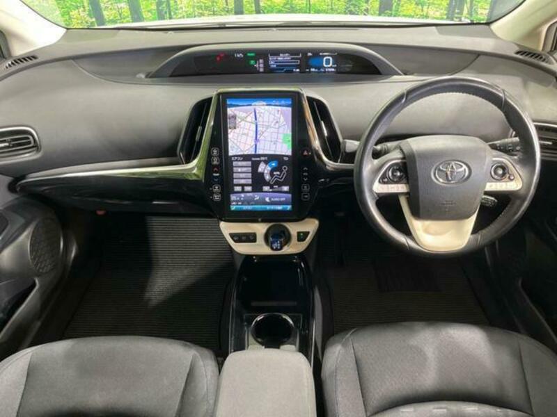 PRIUS PHV