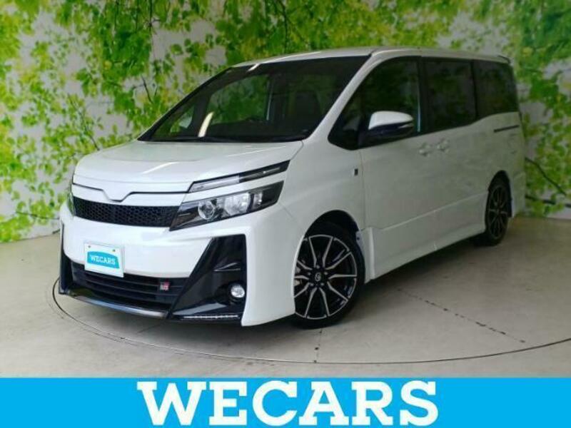 TOYOTA　VOXY