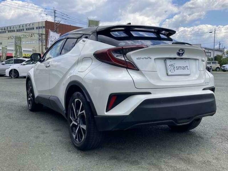 C-HR-9