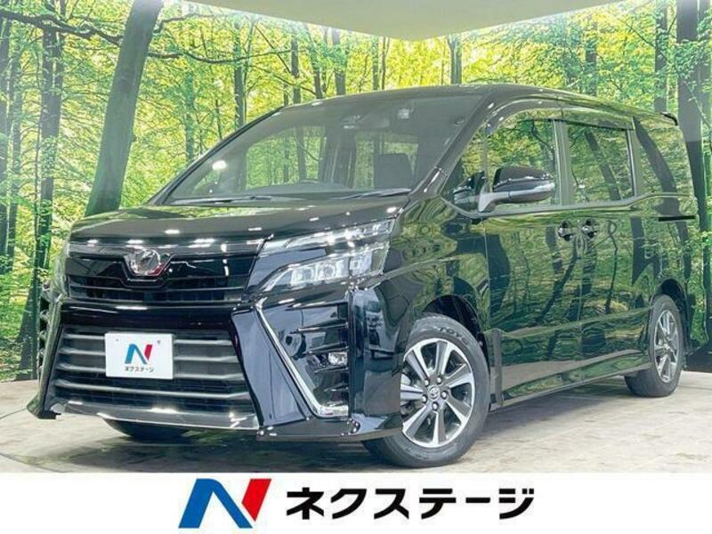 TOYOTA　VOXY