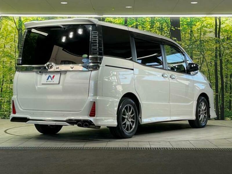 VOXY-16