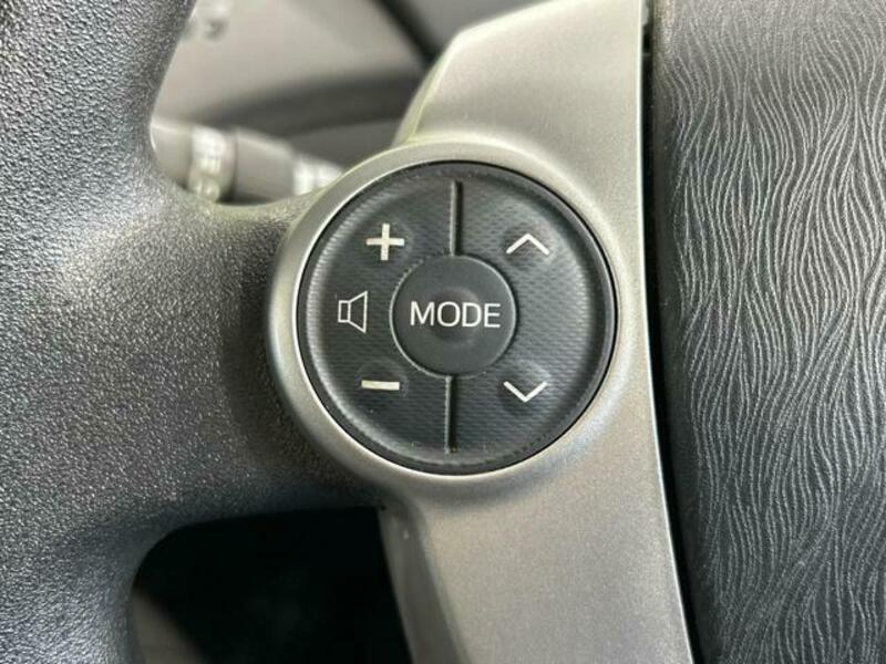 PRIUS-6