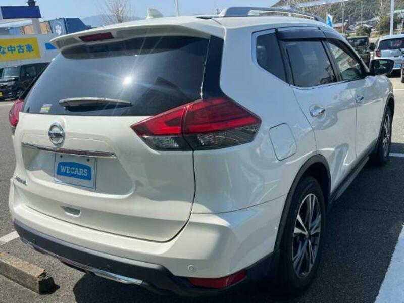 X-TRAIL-2