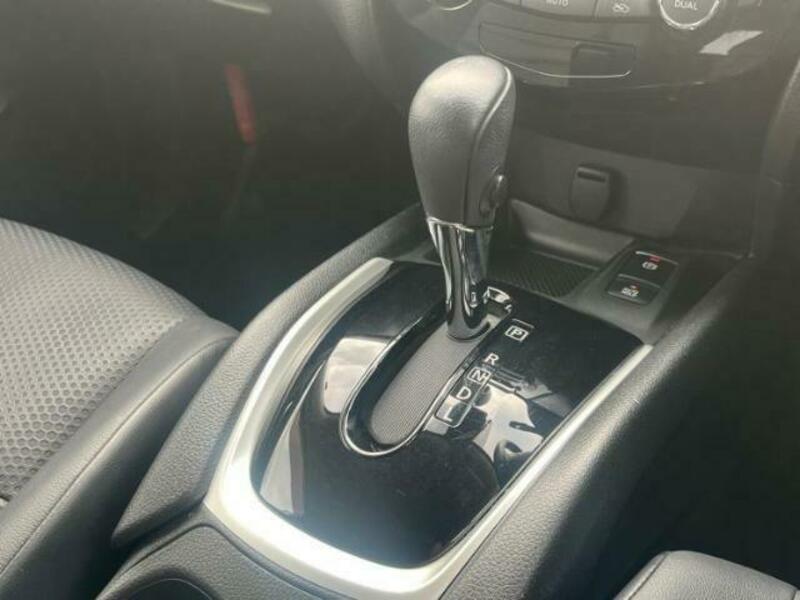 X-TRAIL-17