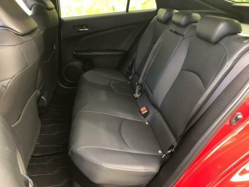 PRIUS-6