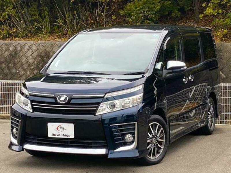 TOYOTA　VOXY