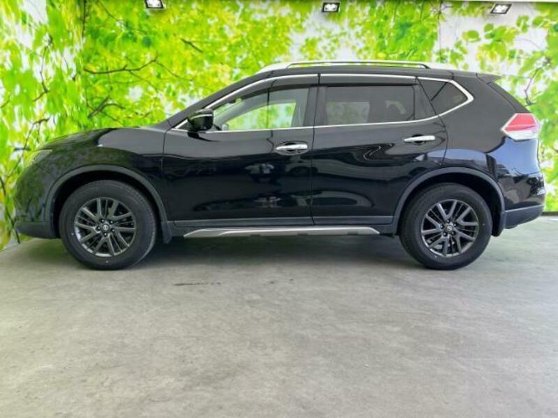 X-TRAIL-1
