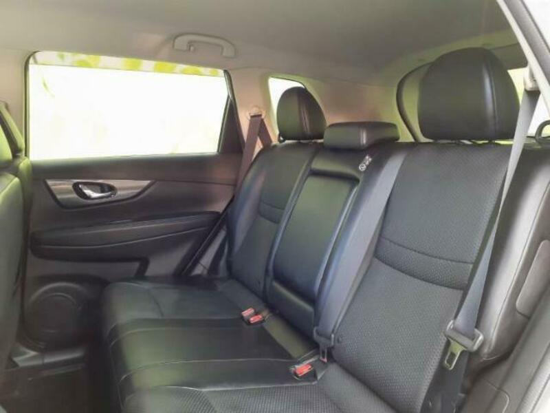 X-TRAIL