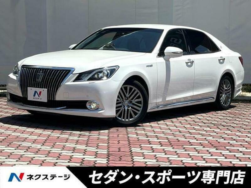 TOYOTA　CROWN MAJESTA