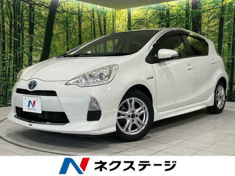 TOYOTA　AQUA